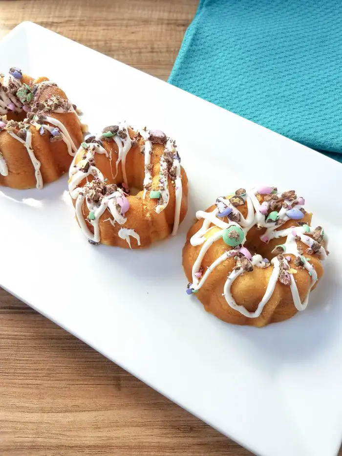 Easter M&Ms mini bundt cake recipes from cake mix
