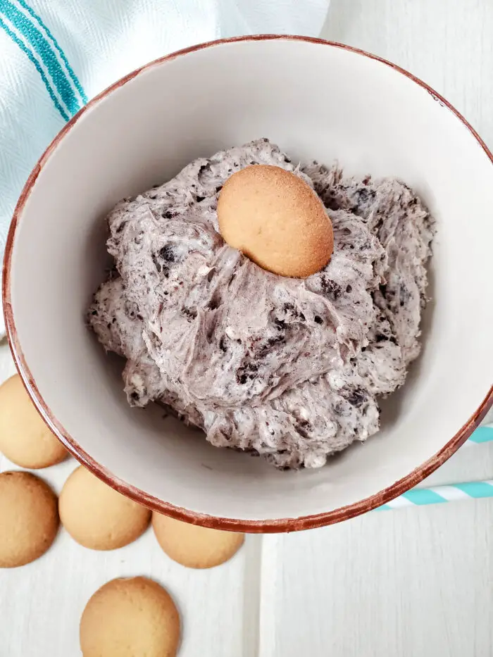 Oreo cookie dip is a super easy and delicious dessert dip recipe.